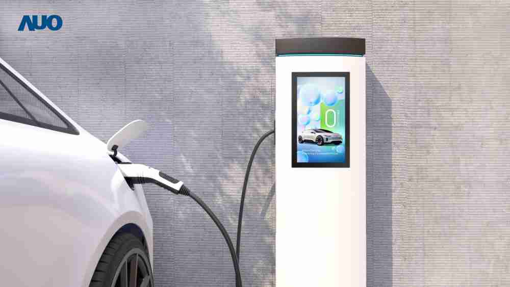 友達〝EVSE車用充電樁解決方案〞專為電動汽車充電樁設計，，，具有高亮度、、、、克服戶外艱難環境的耐溫、、、耐紫外線等特性，，，並搭載散熱性及擴充性強的高效能工業電腦，，，可實現人機互動訴求，，，，如資訊顯示、、、支付等應用